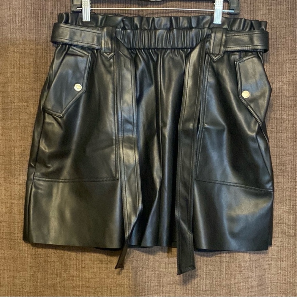 Andrew Marc New York “Paperbag” Faux Mini Skirt Black women’s size 1X